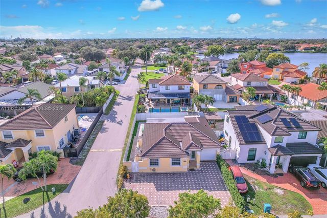 8300 NW 201st St, Hialeah, FL 33015