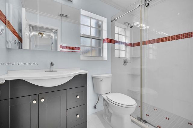 8300 NW 201st St, Hialeah, FL 33015