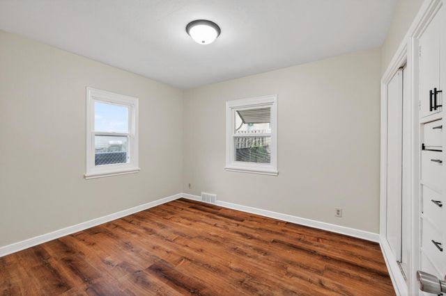 200 Belvidere Street E, Saint Paul, MN 55107