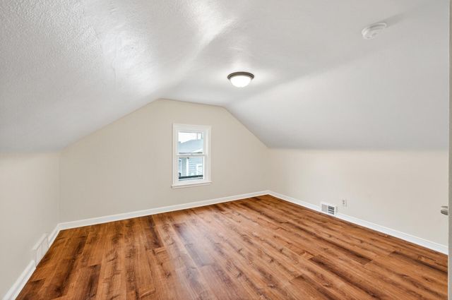 200 Belvidere Street E, Saint Paul, MN 55107