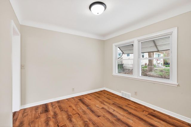 200 Belvidere Street E, Saint Paul, MN 55107