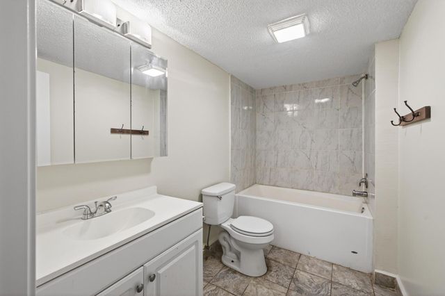200 Belvidere Street E, Saint Paul, MN 55107