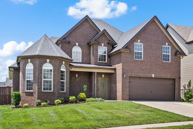 1302 Dan Brown Dr, Clarksville, TN 37042
