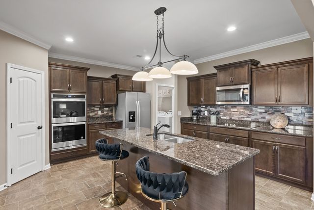 1302 Dan Brown Dr, Clarksville, TN 37042