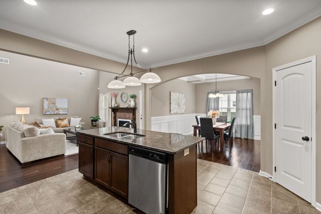 1302 Dan Brown Dr, Clarksville, TN 37042