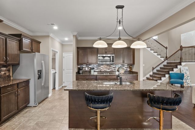 1302 Dan Brown Dr, Clarksville, TN 37042