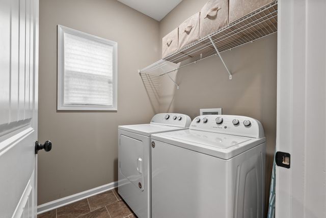 1302 Dan Brown Dr, Clarksville, TN 37042