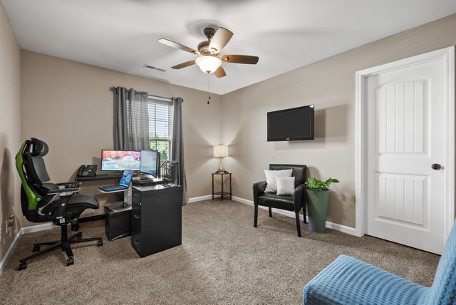 1302 Dan Brown Dr, Clarksville, TN 37042
