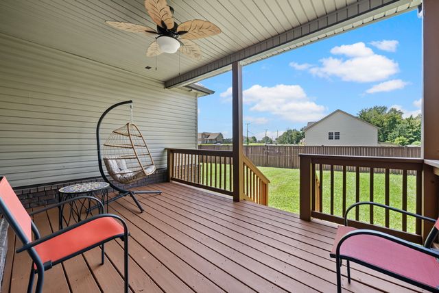 1302 Dan Brown Dr, Clarksville, TN 37042