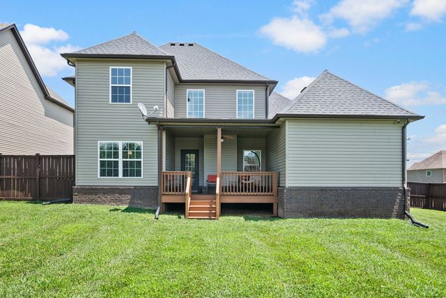 1302 Dan Brown Dr, Clarksville, TN 37042