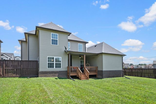 1302 Dan Brown Dr, Clarksville, TN 37042