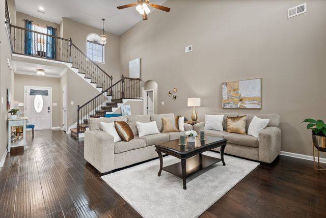 1302 Dan Brown Dr, Clarksville, TN 37042