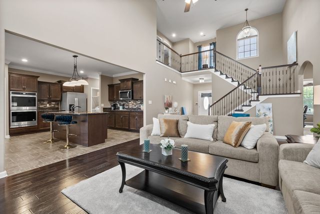 1302 Dan Brown Dr, Clarksville, TN 37042