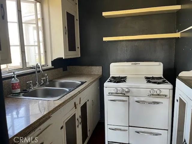 3124 Goodview, Los Angeles, CA 90068