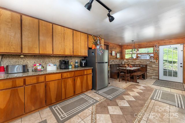 1145 Woolyshot Branch Road, Hot Springs, NC 28743