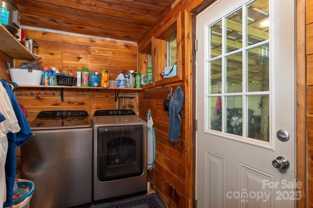 1145 Woolyshot Branch Road, Hot Springs, NC 28743