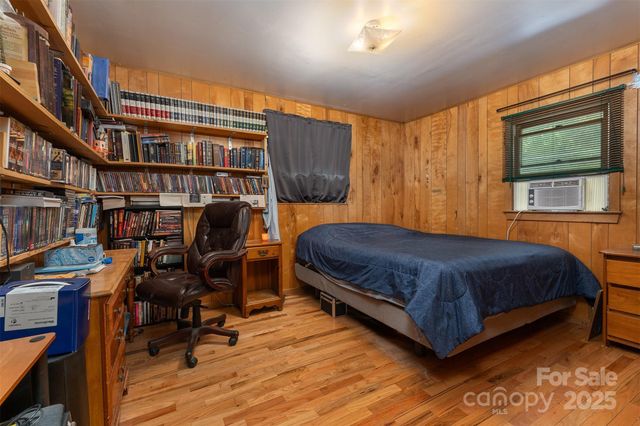 1145 Woolyshot Branch Road, Hot Springs, NC 28743