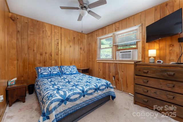 1145 Woolyshot Branch Road, Hot Springs, NC 28743