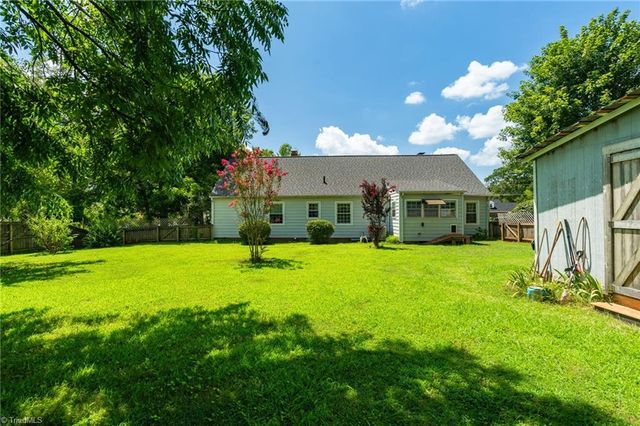 403 Fayetteville Street, Liberty, NC 27298