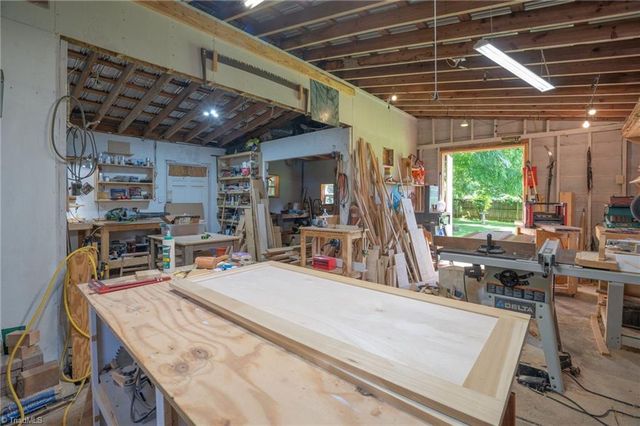 403 Fayetteville Street, Liberty, NC 27298