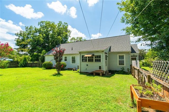 403 Fayetteville Street, Liberty, NC 27298