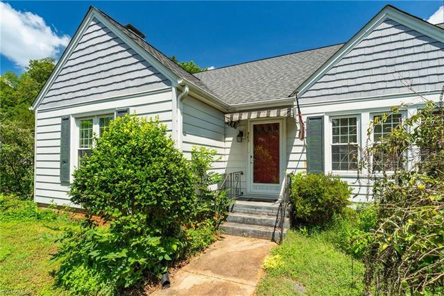 403 Fayetteville Street, Liberty, NC 27298