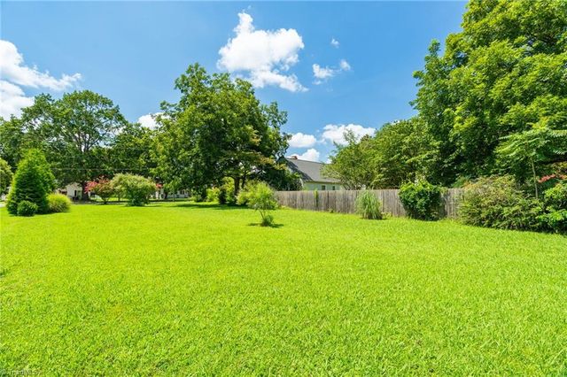 403 Fayetteville Street, Liberty, NC 27298