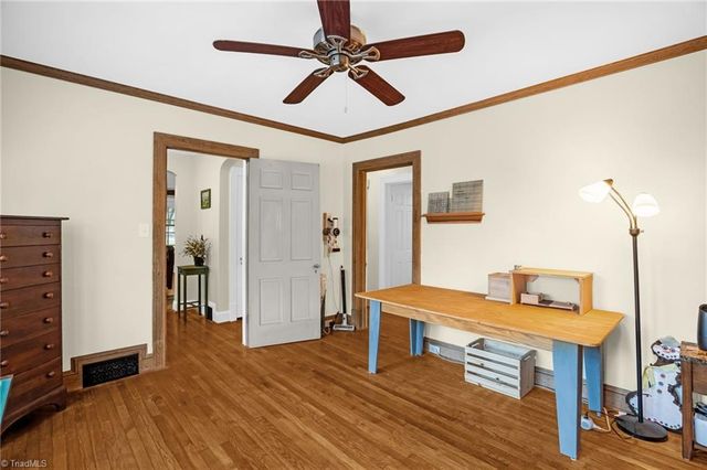 403 Fayetteville Street, Liberty, NC 27298