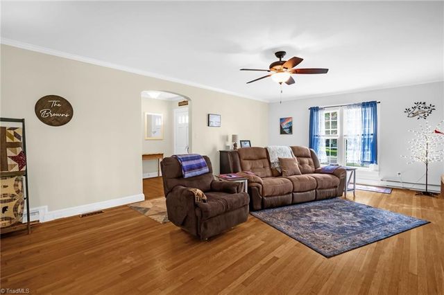 403 Fayetteville Street, Liberty, NC 27298