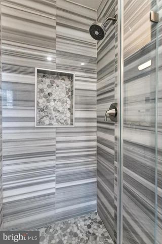 902 ORONOCO ST, Alexandria, VA 22314