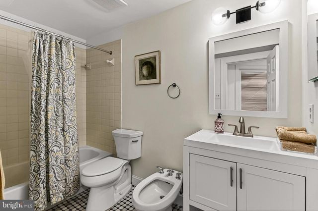 902 ORONOCO ST, Alexandria, VA 22314