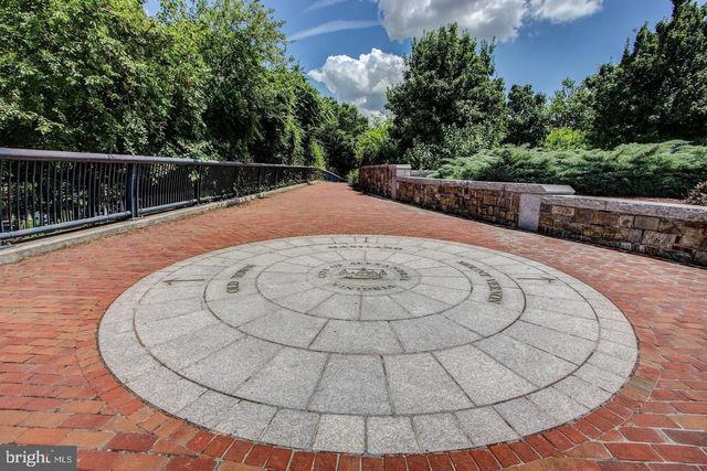 902 ORONOCO ST, Alexandria, VA 22314