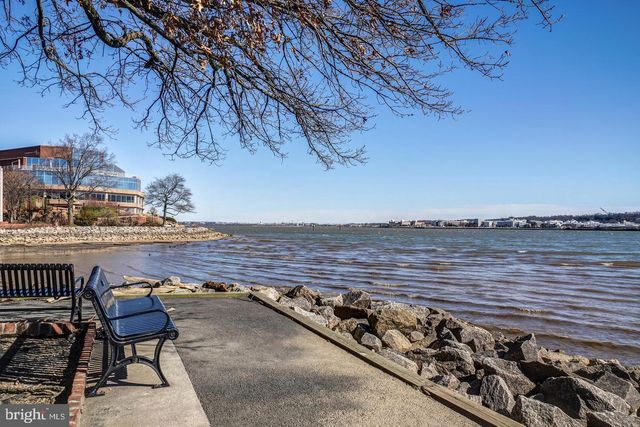 902 ORONOCO ST, Alexandria, VA 22314