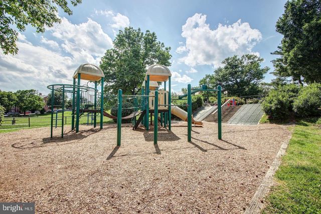 902 ORONOCO ST, Alexandria, VA 22314