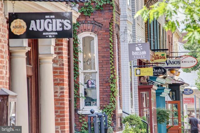 902 ORONOCO ST, Alexandria, VA 22314