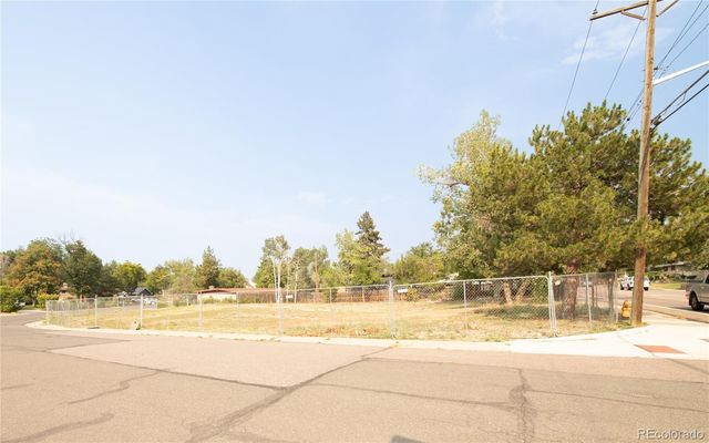 12151 W 32nd Drive, Wheat Ridge, CO 80033