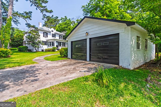 209 Forest Hill Road, Macon, GA 31210