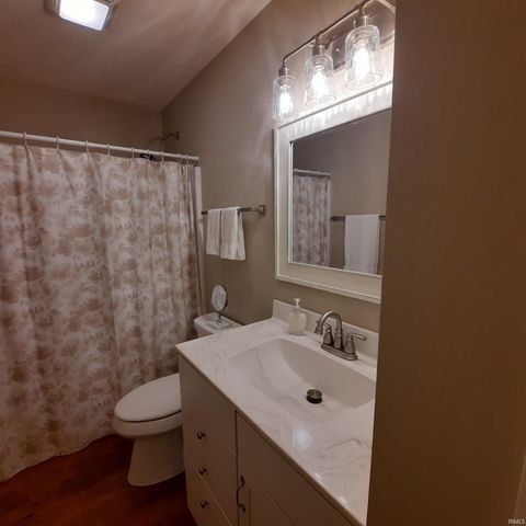 726 E 3rd Street, Mishawaka, IN 46544