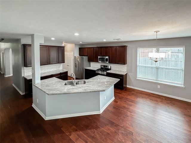 6810 Summer Bridge Lane, Spring, TX 77379