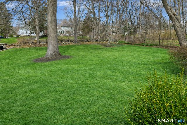 134 Killian Avenue, Trumbull, CT 06611