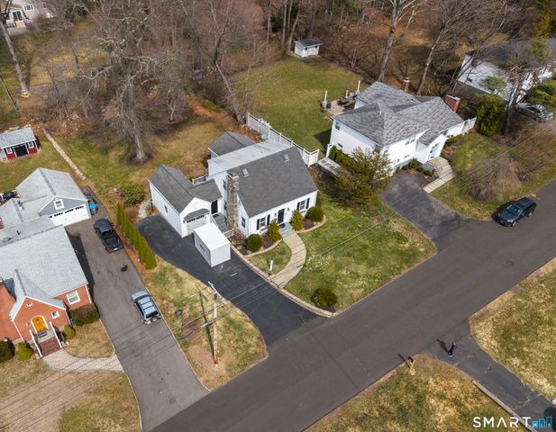 134 Killian Avenue, Trumbull, CT 06611