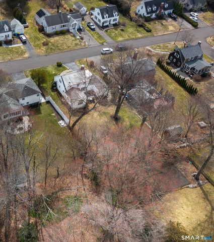 134 Killian Avenue, Trumbull, CT 06611