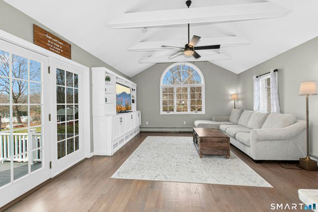 134 Killian Avenue, Trumbull, CT 06611