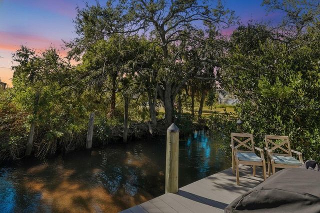 27 MICHIANA DRIVE, Terra Ceia, FL 34250
