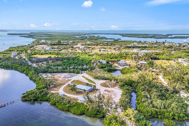 27 MICHIANA DRIVE, Terra Ceia, FL 34250