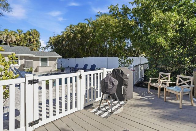 27 MICHIANA DRIVE, Terra Ceia, FL 34250