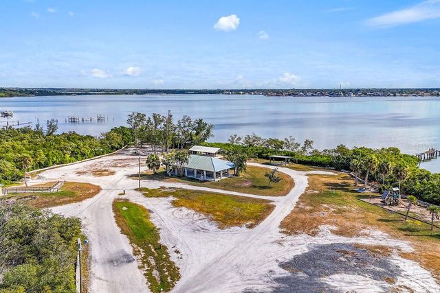 27 MICHIANA DRIVE, Terra Ceia, FL 34250