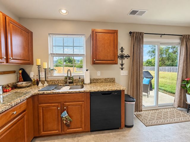 1268 Scarcroft Ln, Nashville, TN 37221