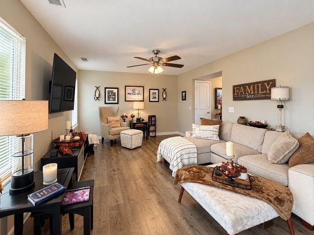 1268 Scarcroft Ln, Nashville, TN 37221