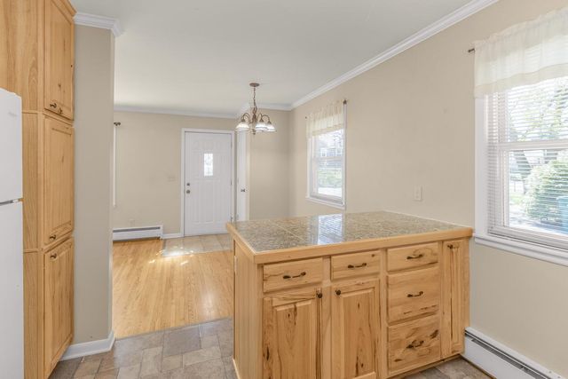 105 Warner Avenue S, Willernie, MN 55090